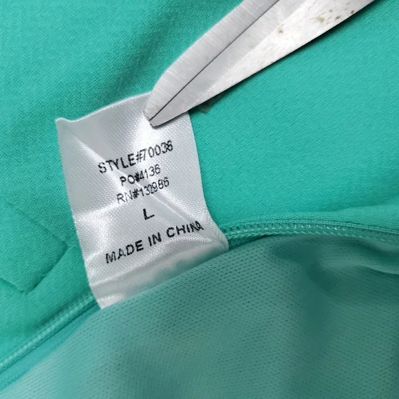 NWT  women's scalloped hem turquoise color  Mittoshop size Large - Picture 6 of 8